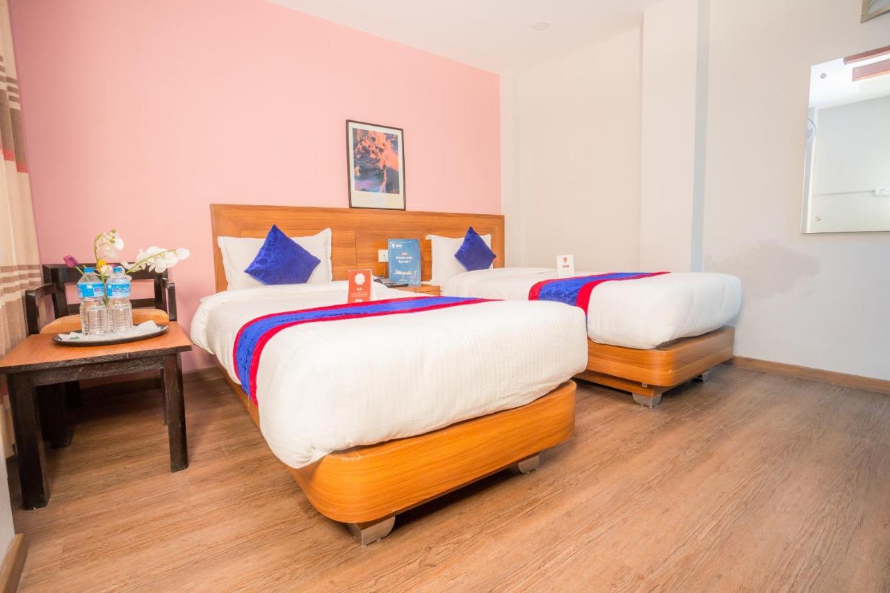 Oyo 136 Hotel Om Plaza Kathmandu Bagian luar foto