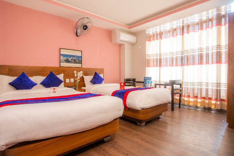 Oyo 136 Hotel Om Plaza Kathmandu Bagian luar foto